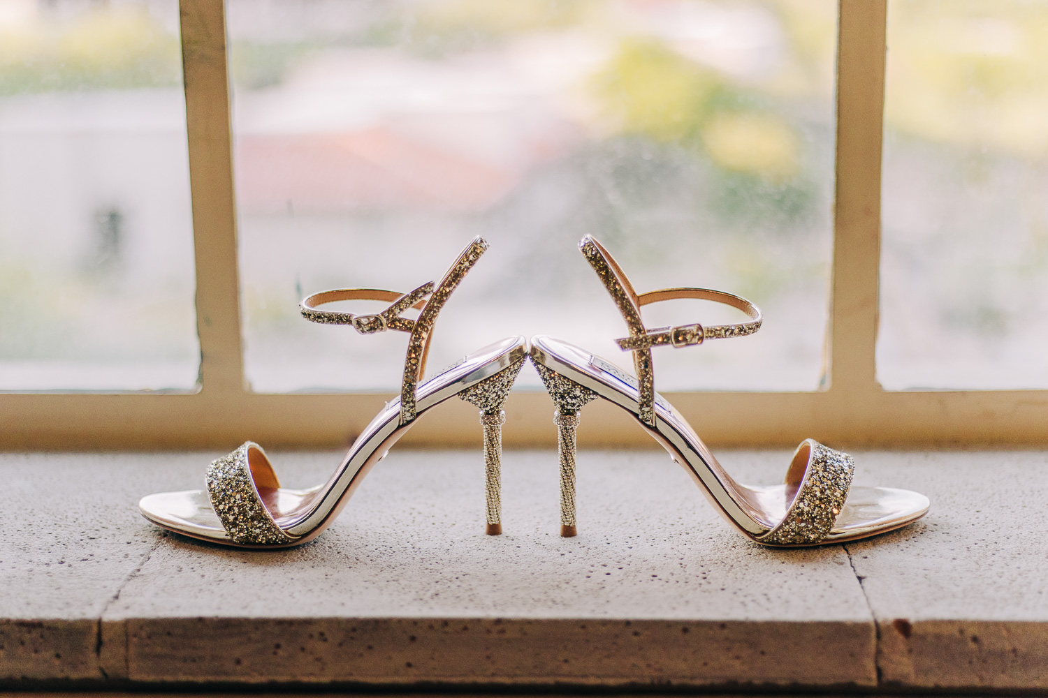 tucson-wedding-photographer---wedding-detail-shots---wedding-detail-photos---detail-shots---detail-photos---wedding-shoes---bridal-shoes---bridal-details