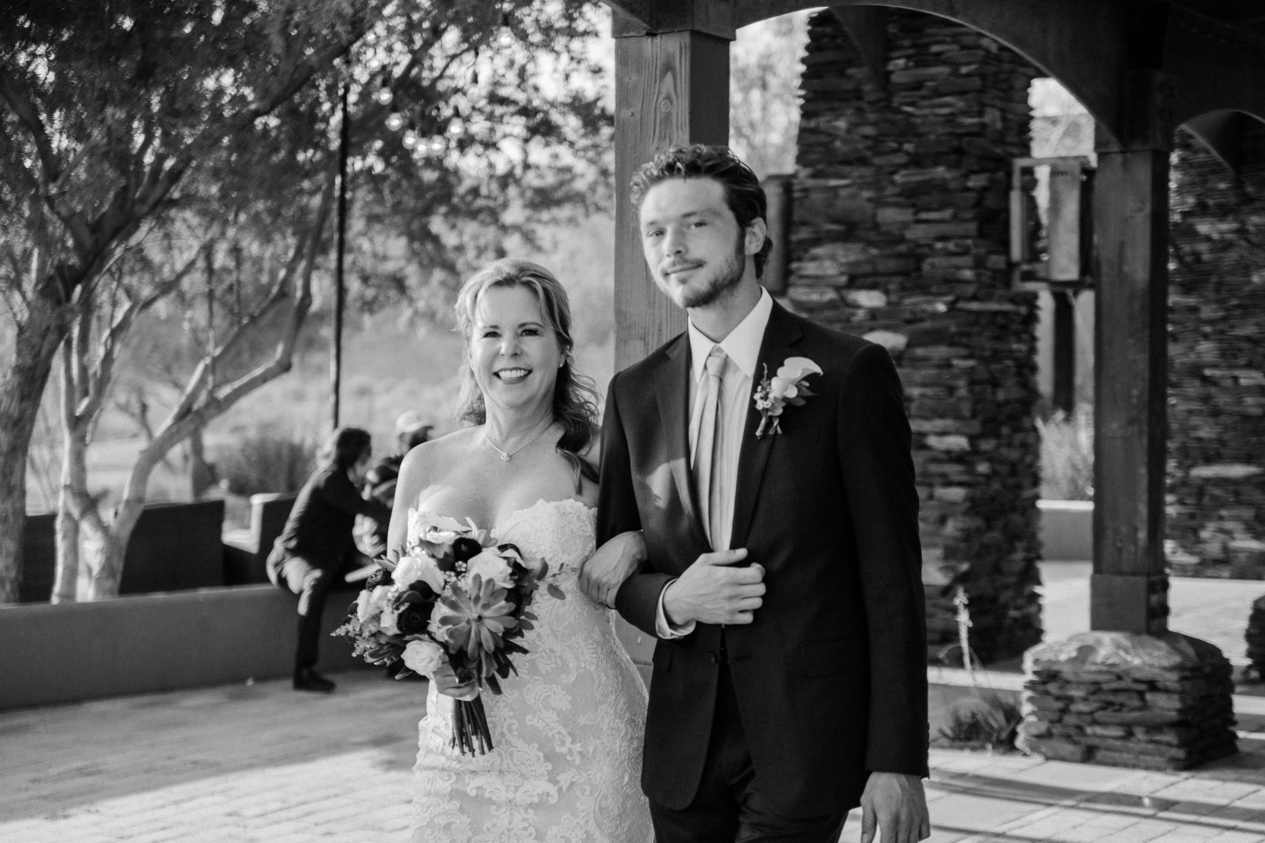 Tucson-Wedding-Photographer---Marana-Wedding-Photographer---Ritz-Carlton-Dove-Mountain-Wedding---Bride-Walking-Down-The-Aisle---Bride-And-Son
